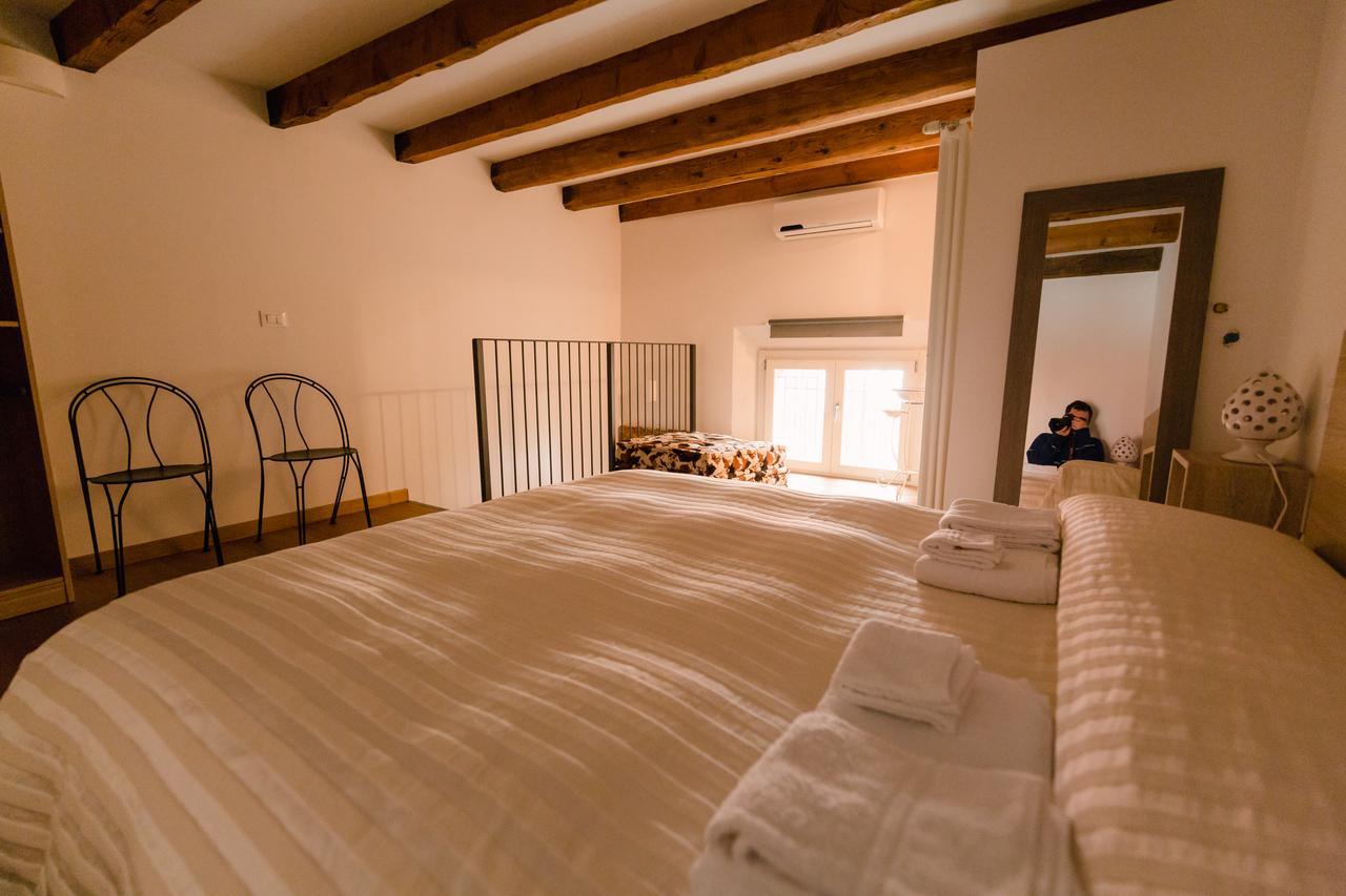 Historical And Luxury Apartment Bologna Ngoại thất bức ảnh
