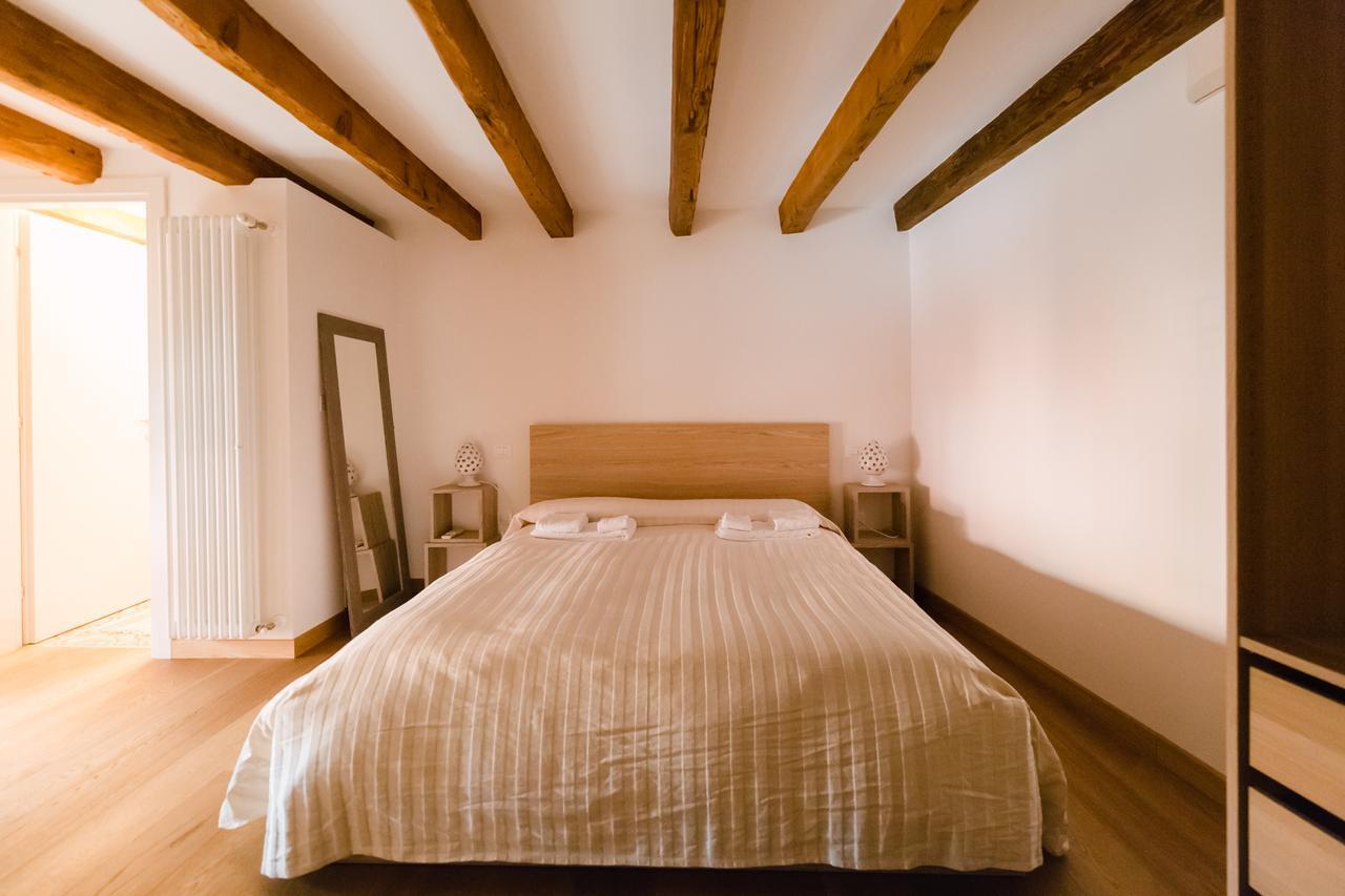 Historical And Luxury Apartment Bologna Ngoại thất bức ảnh