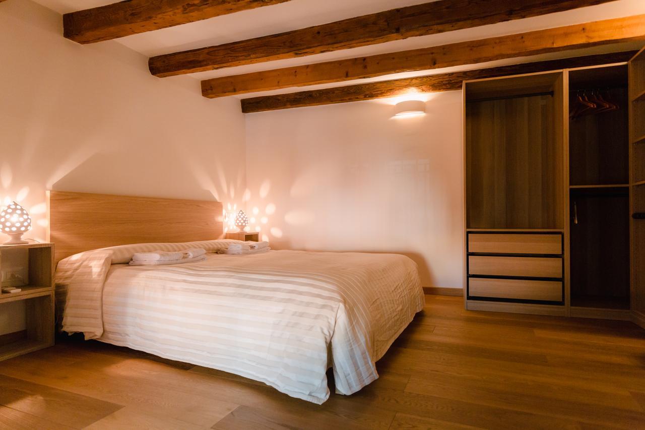 Historical And Luxury Apartment Bologna Ngoại thất bức ảnh